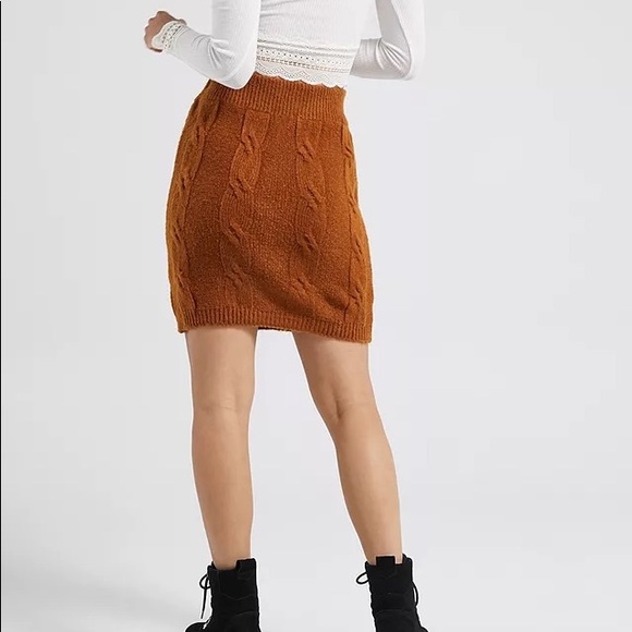 NWT UO Mercer Cable Knit Mini Skirt - Picture 3 of 7